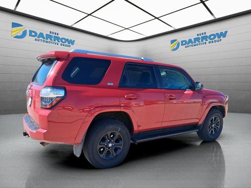 Barcelona Red Metallic 2018 Toyota 4Runner SR5