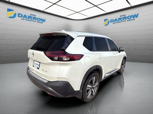 Pearl White Tricoat 2023 Nissan Rogue SL