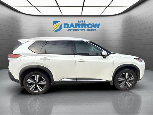 Pearl White Tricoat 2023 Nissan Rogue SL