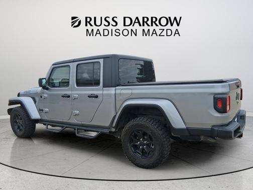 Billet Silver Metallic Clearcoat 2021 Jeep Gladiator Willys 4x4