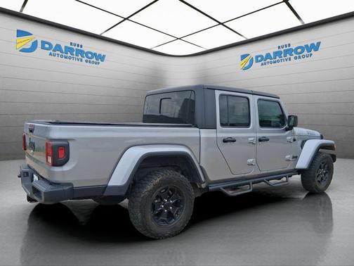 Billet Silver Metallic Clearcoat 2021 Jeep Gladiator Willys 4x4