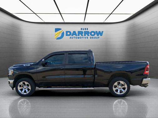Diamond Black Crystal Pearlcoat 2021 RAM 1500 Big Horn/Lone Star
