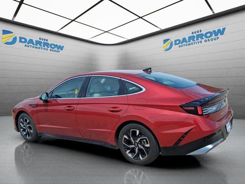 Ultimate red 2025 Hyundai SONATA SEL