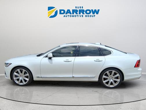 Crystal White Pearl 2017 Volvo S90 T6 Inscription