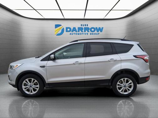 White Platinum Metallic Tri-Coat 2017 Ford Escape SE