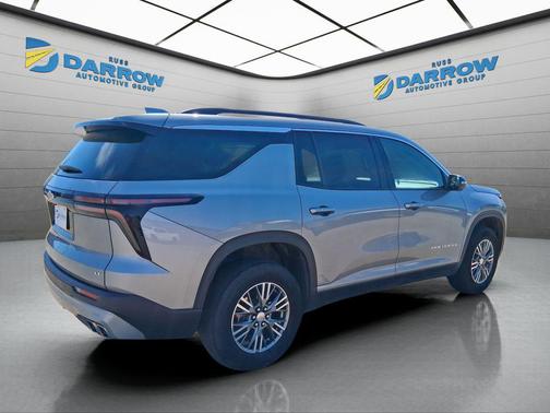 Sterling Gray Metallic 2024 Chevrolet Traverse LT