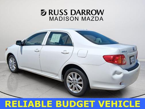 Super White 2009 Toyota Corolla Base
