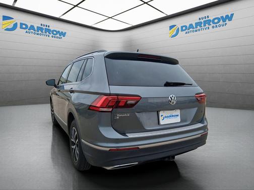 Pyrite Silver Metallic 2021 Volkswagen Tiguan 2.0T SE