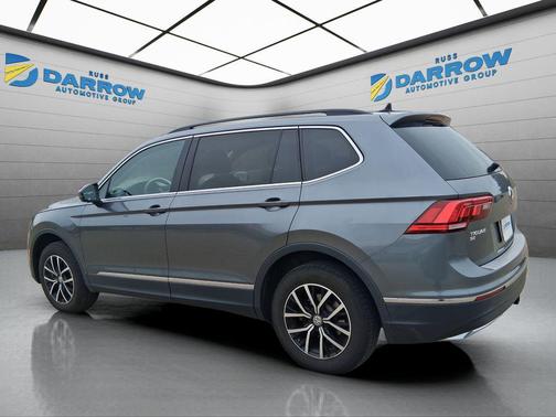 Pyrite Silver Metallic 2021 Volkswagen Tiguan 2.0T SE