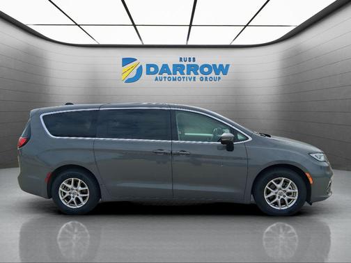 Ceramic Gray Clearcoat 2023 Chrysler Pacifica Touring L