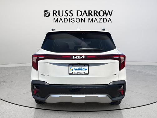 Clear White/Black Roof 2024 Kia Seltos S