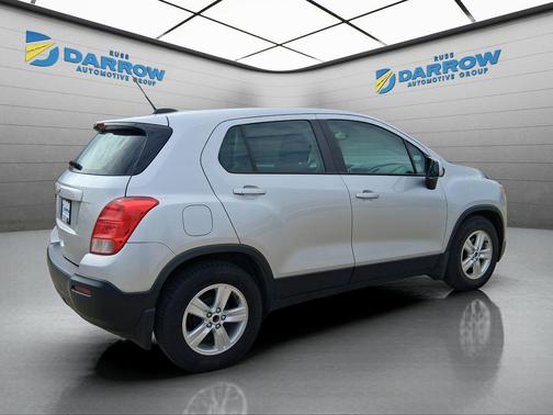 Silver Ice Metallic 2016 Chevrolet Trax LS