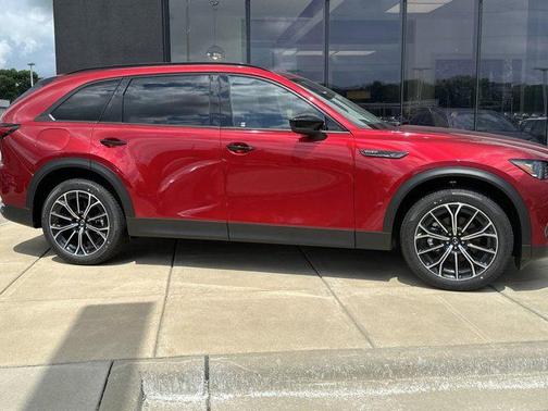 2025 Mazda CX-70 PHEV Premium Package