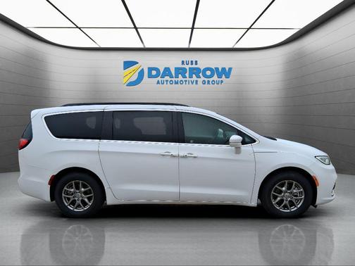 2022 Chrysler Pacifica Touring