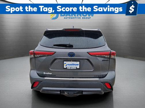 Magnetic Gray Metallic 2023 Toyota Highlander Hybrid Limited