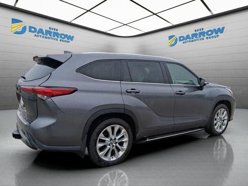 Magnetic Gray Metallic 2023 Toyota Highlander Hybrid Limited