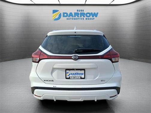 2022 Nissan Kicks SV