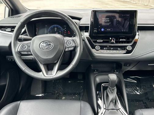 Classic Silver Metallic 2023 Toyota Corolla XSE