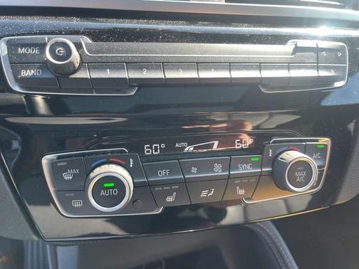 2022 BMW X2 xDrive28i