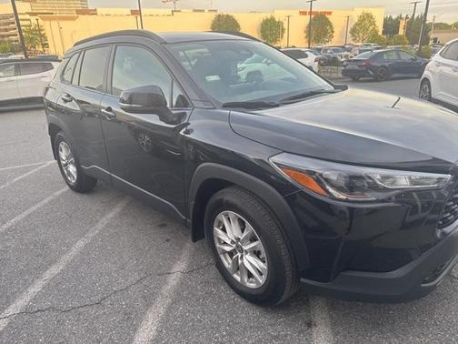 2023 Toyota Corolla Cross LE