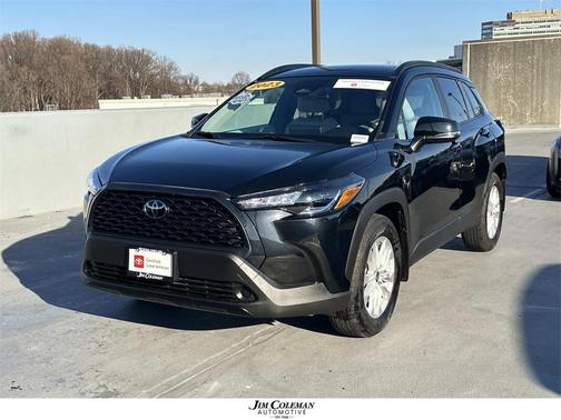 2023 Toyota Corolla Cross LE