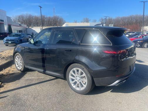 2025 Land Rover Range Rover Sport SE