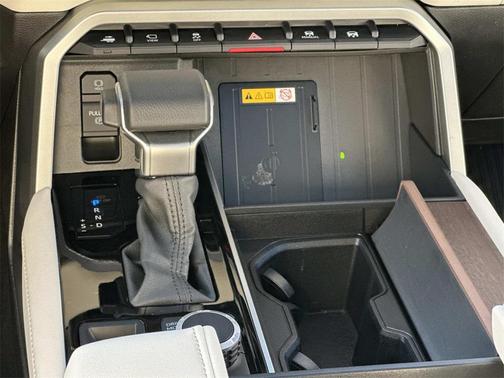 2024 Toyota Tundra Hybrid Capstone