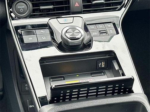 2025 Toyota bZ4X Limited