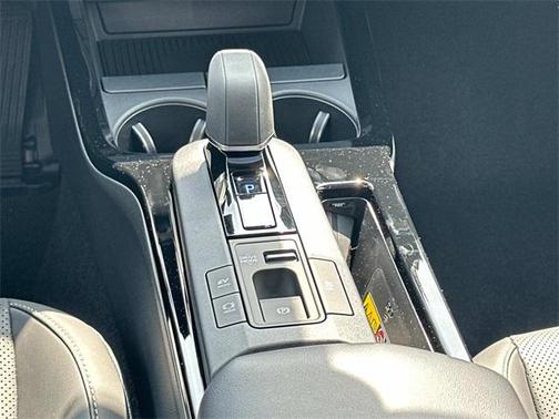 2025 Toyota Prius L
