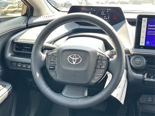 2025 Toyota Prius L