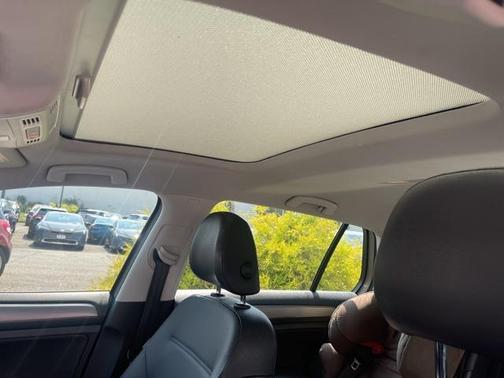 2015 Volkswagen Golf Auto TSI S w/Sunroof
