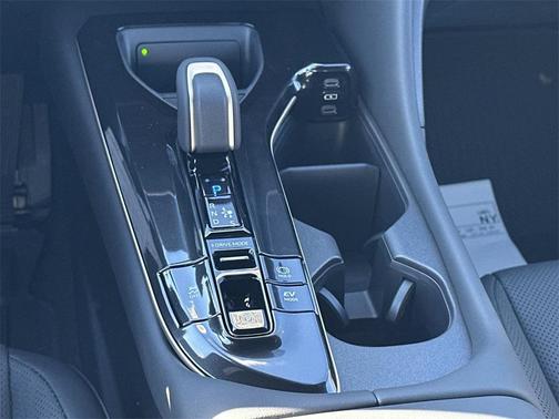 2025 Toyota Crown Signia XLE