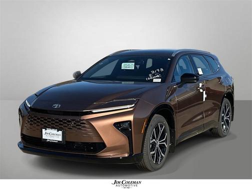 2025 Toyota Crown Signia XLE