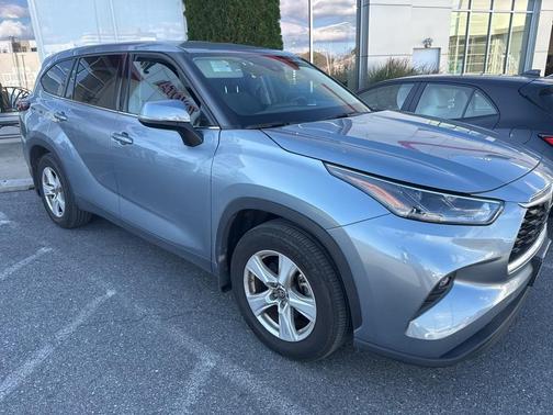2021 Toyota Highlander LE