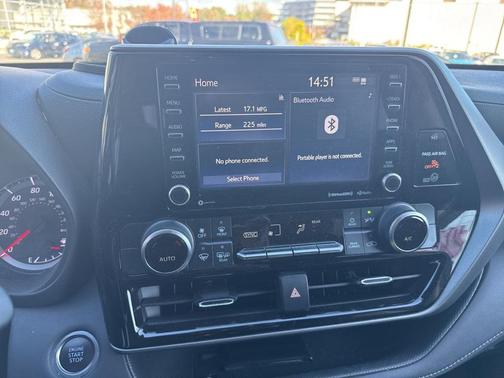 2021 Toyota Highlander LE