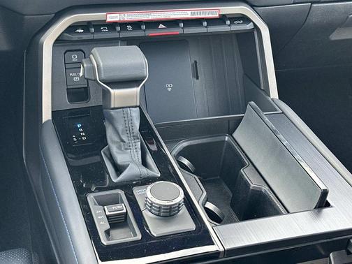 2026 Toyota Tundra Hybrid Platinum