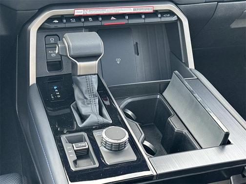 2026 Toyota Tundra Hybrid Platinum