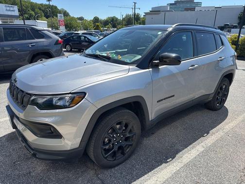 Billet Silver Metallic Clearcoat 2022 Jeep Compass Latitude
