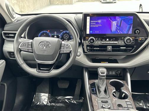 2024 Toyota Highlander Limited