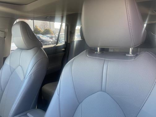 2024 Toyota Highlander Limited