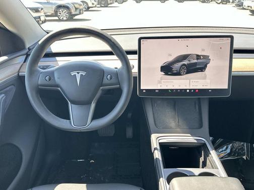 2024 Tesla Model Y Long Range Dual Motor All-Wheel Drive