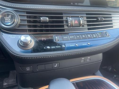 2023 Lexus LS 500 Base