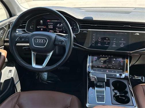2023 Audi Q7 55 Premium Plus