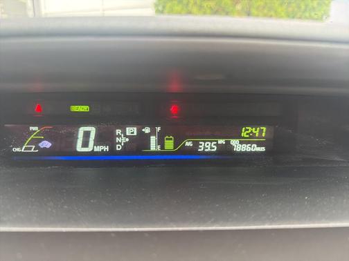 2013 Toyota Prius v Five