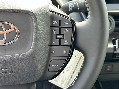 2025 Toyota Prius XLE
