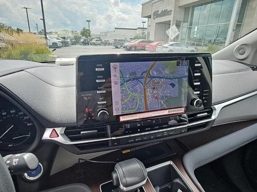 2023 Toyota Sienna XLE 7 Passenger