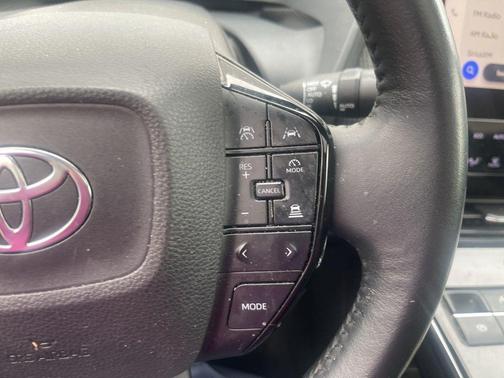 2023 Toyota bZ4X Limited