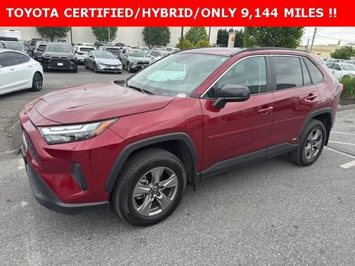 2024 Toyota RAV4 Hybrid LE