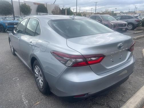 2024 Toyota Camry Hybrid LE
