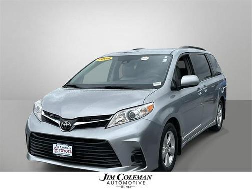 2018 Toyota Sienna LE